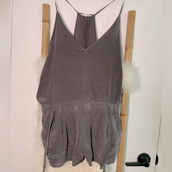 House of Harlow romper shorts - Picture 2 of 13